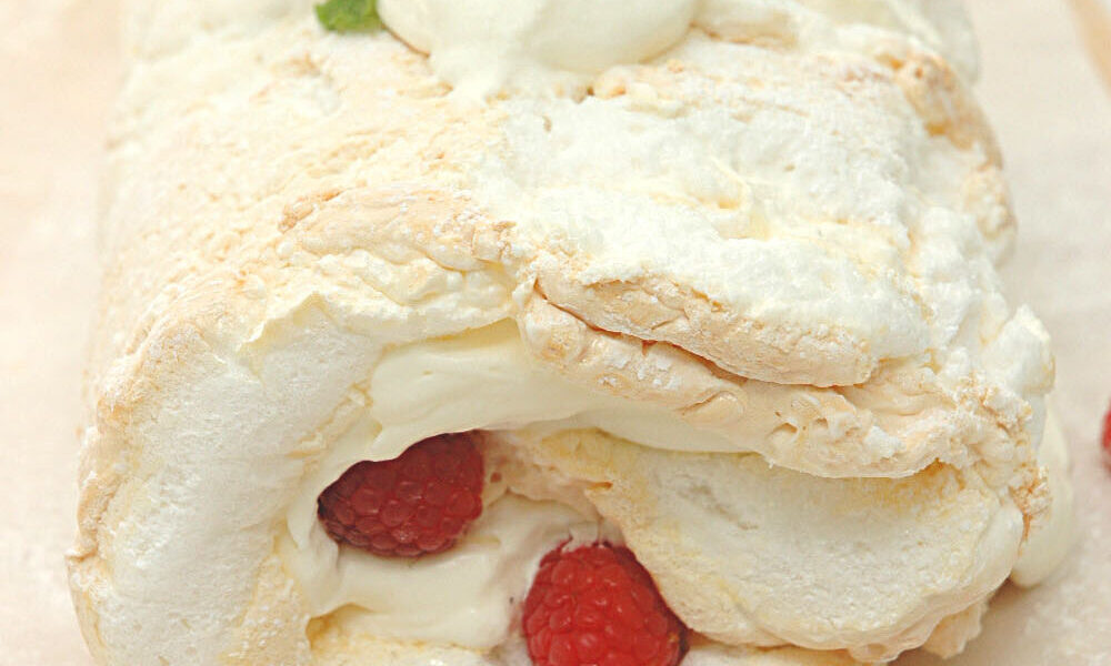Recipe Meringue roulade