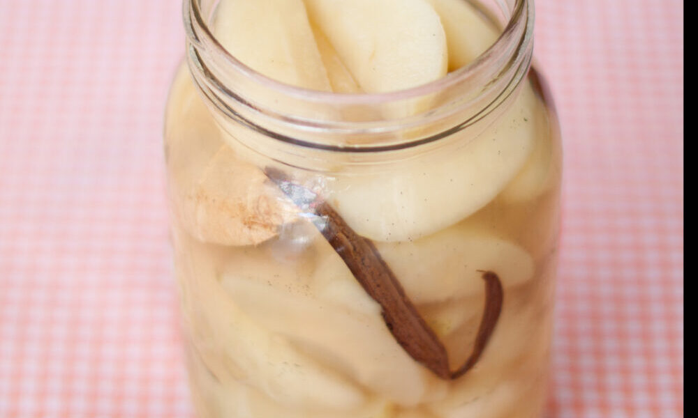 Apples in Scented Syrup