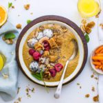 carrot cake smoothie bowl