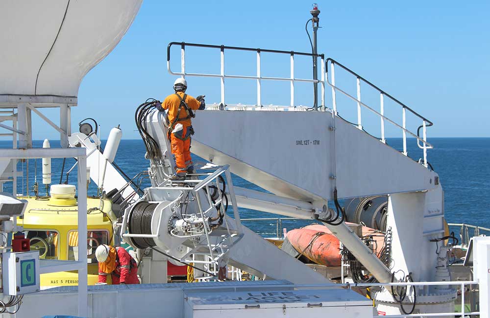 Healthy living at sea for seafarers