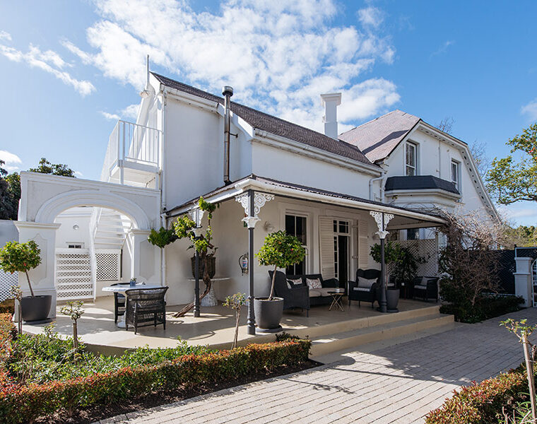 River-Manor-Boutique-Hotel-Exterior