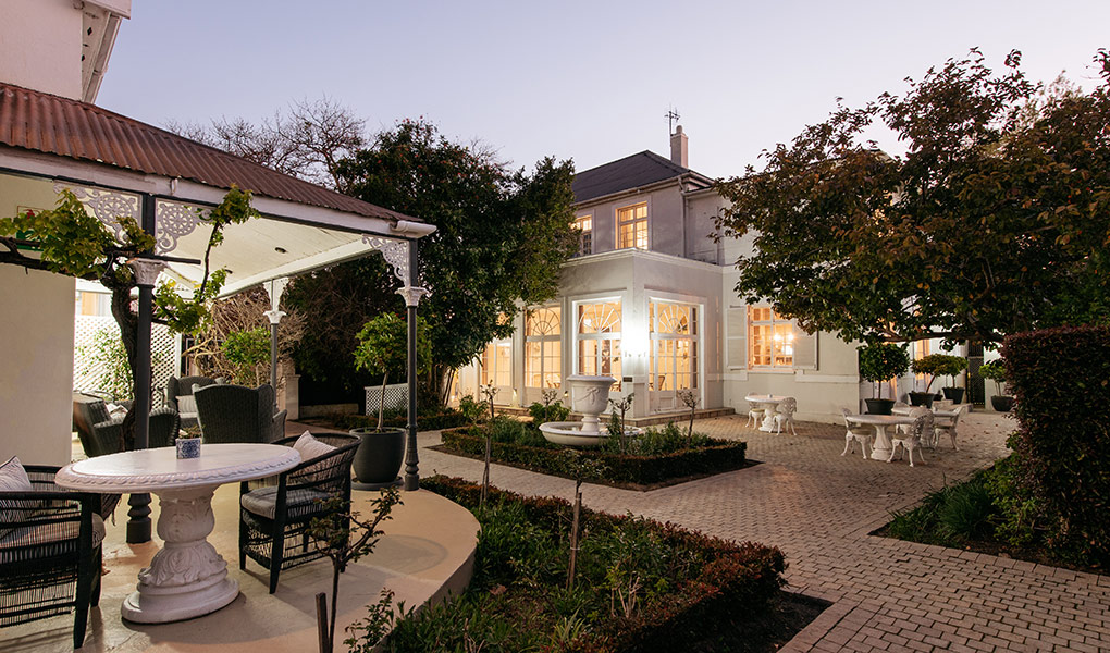 River-Manor-Stellenbosch-exterior-at-night