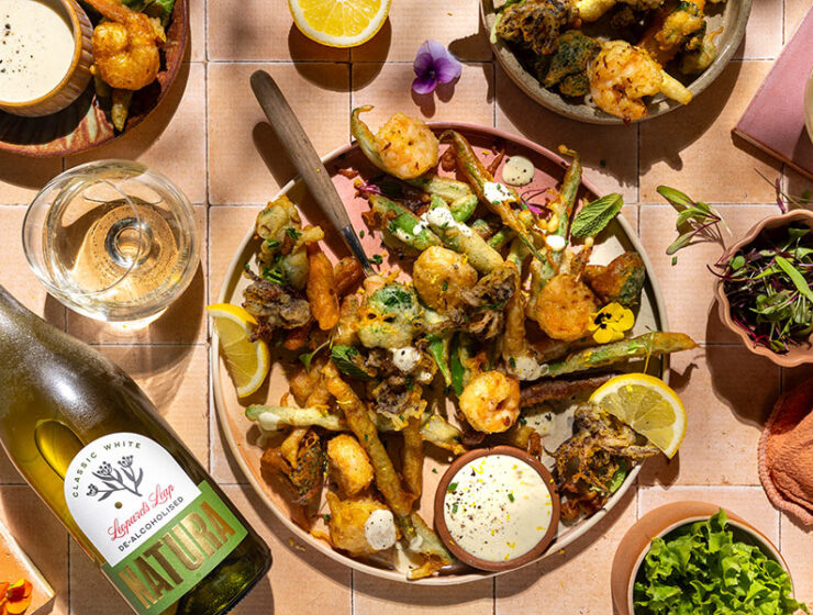Vegetable Fritti with Roasted Garlic and Lemon Aioli paired with Leopard's Leap Natura Classic White