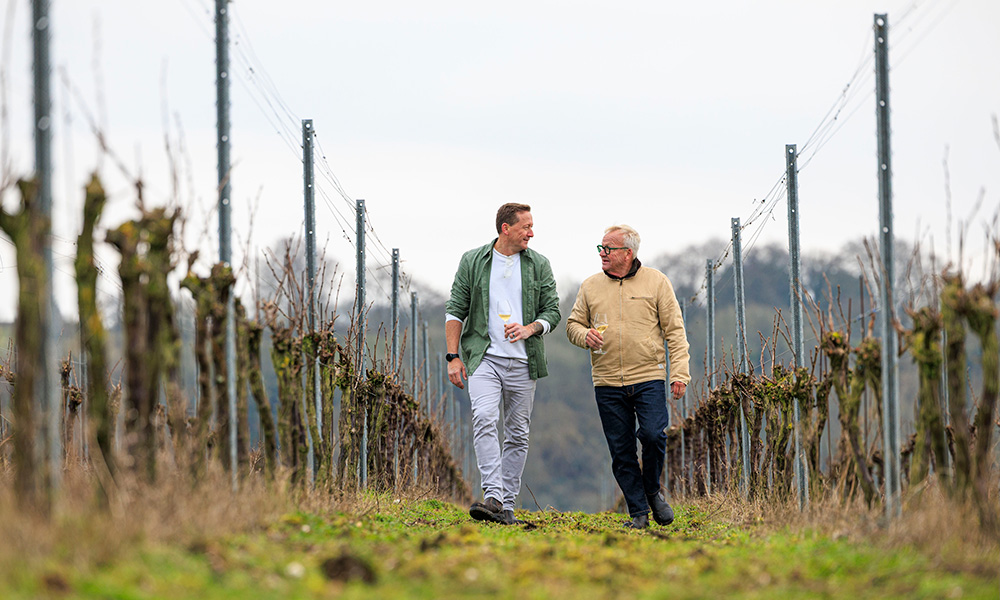 Graham Beck cellarmaster Pierre de Klerk (left) and founding cellarmaster Pieter Ferreira (right)
